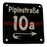 Hausnummernschild aus Schiefer mit Nummer, Straßennamen und Richtungspfeil (viele Varianten)